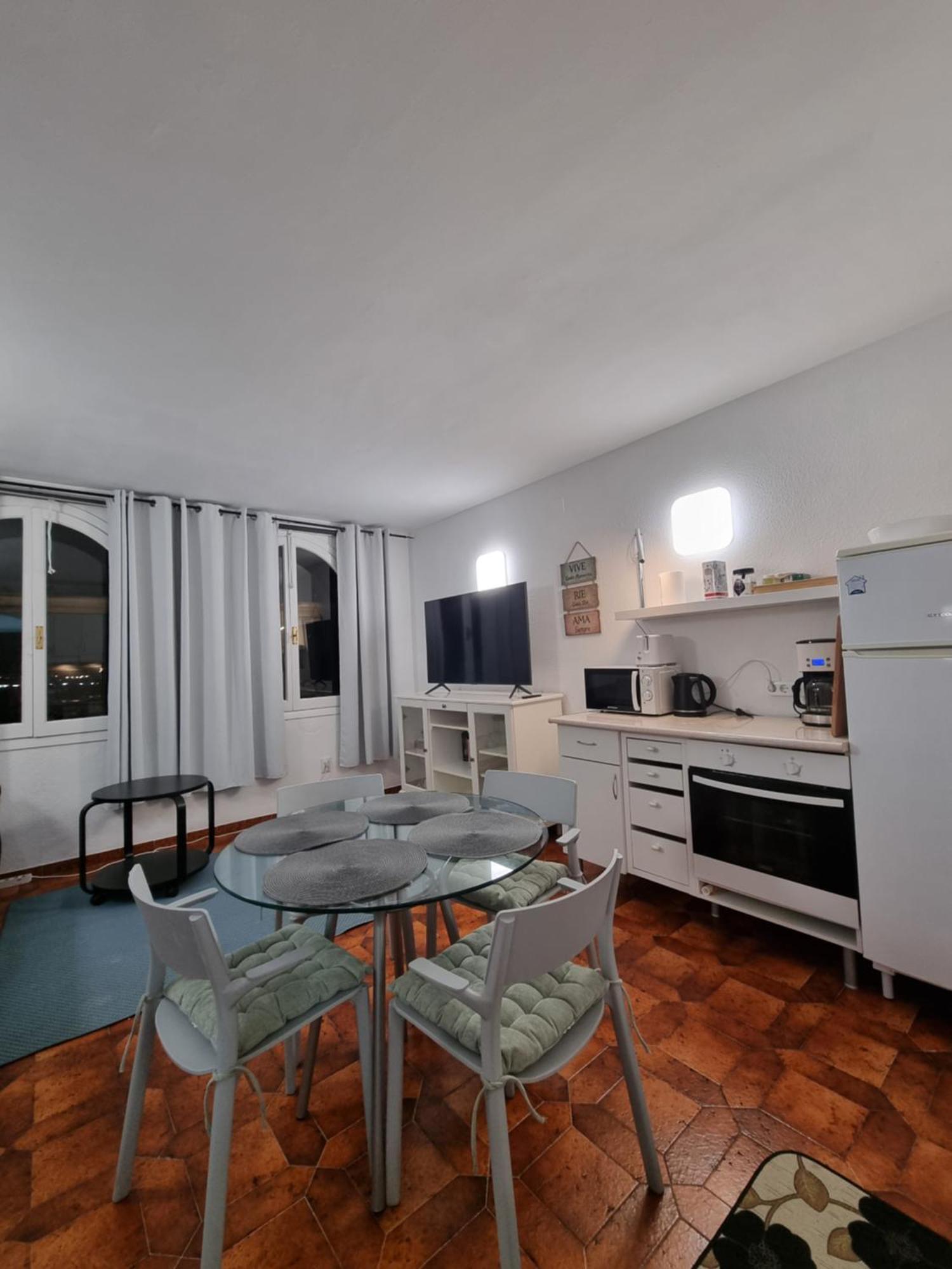 Comfortable One Bedroom Apartment فوينخيرولا المظهر الخارجي الصورة